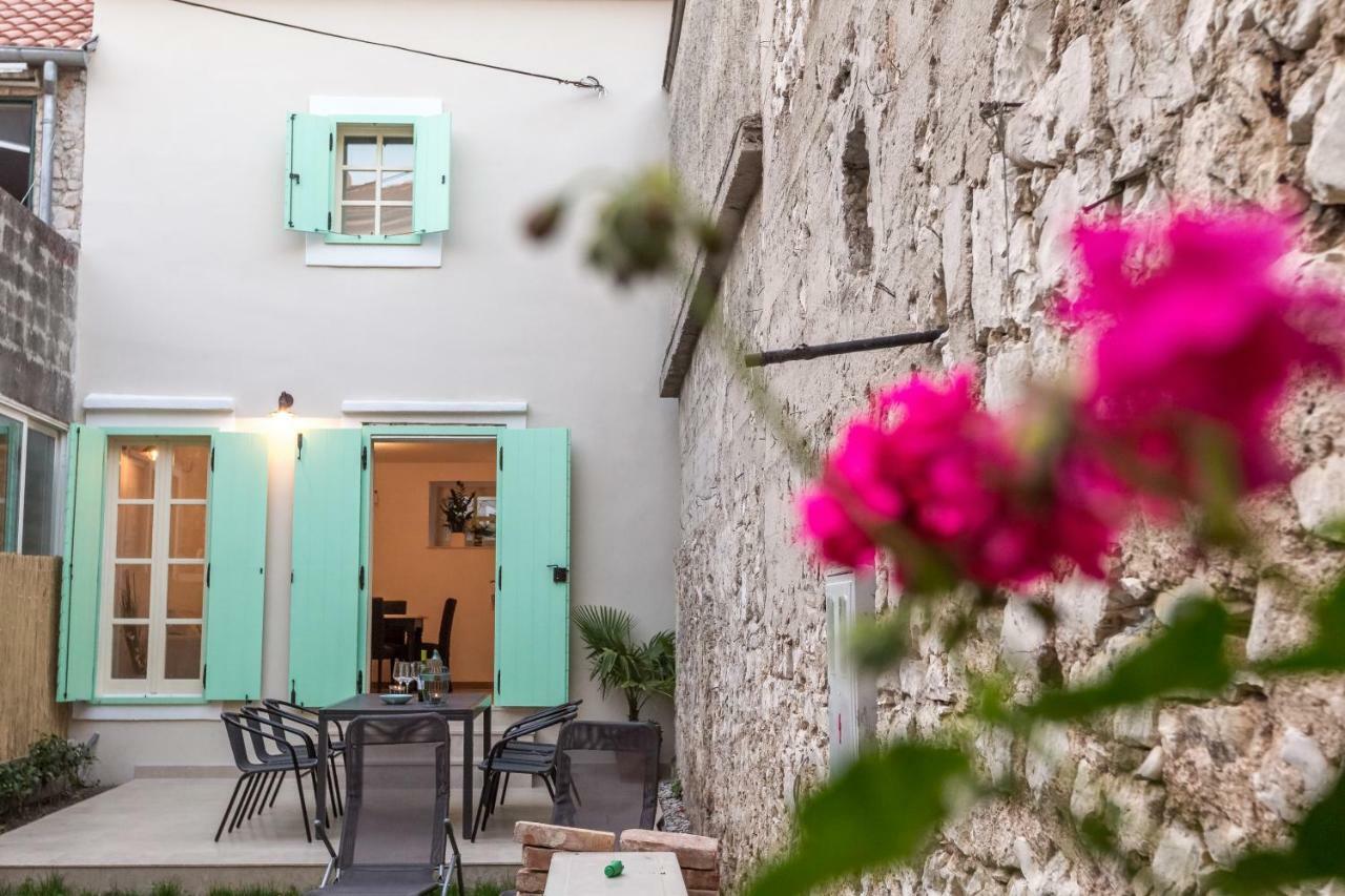 House "Vesela" Villa Biograd Na Moru Exteriör bild