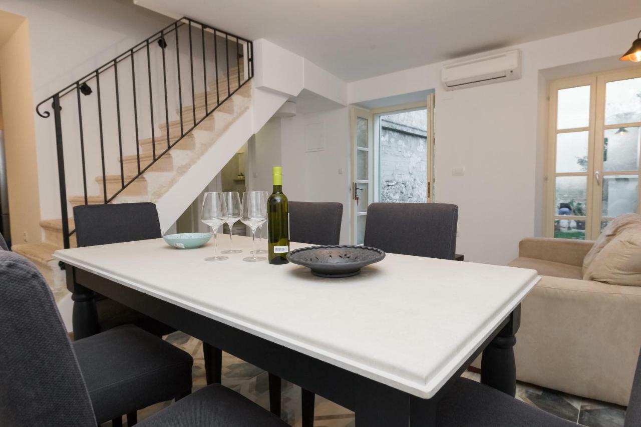 House "Vesela" Villa Biograd Na Moru Exteriör bild